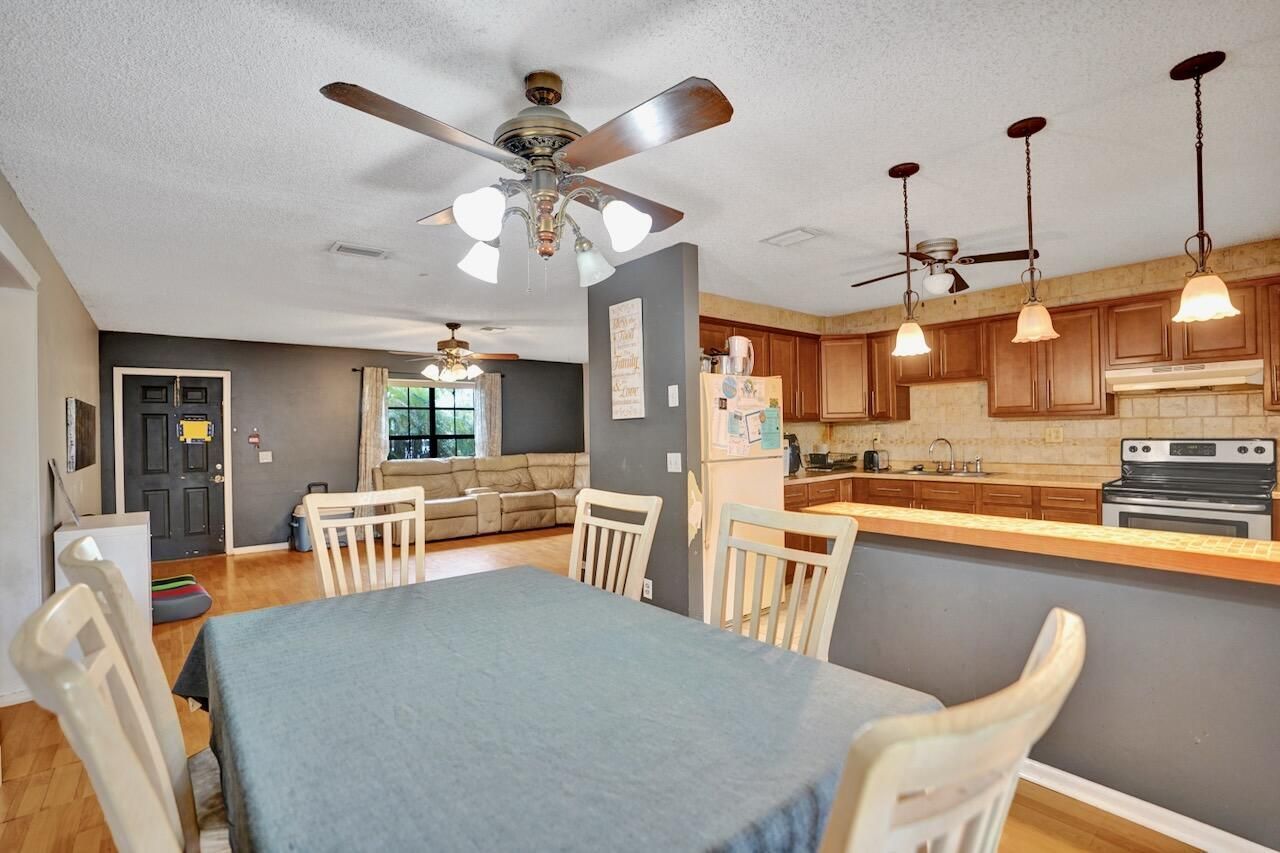 125 Seagull Court, Royal Palm Beach, FL 33411 Photo