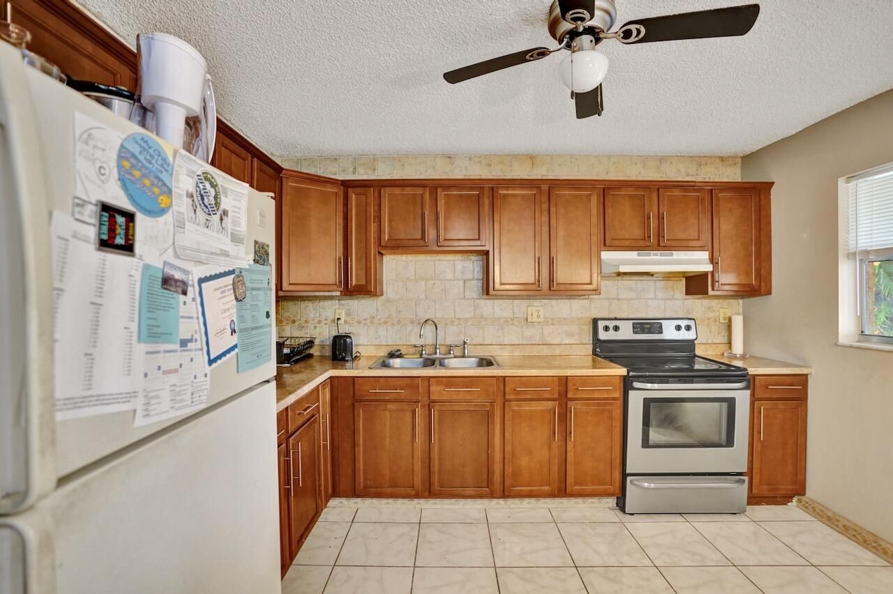 125 Seagull Court, Royal Palm Beach, FL 33411 Photo