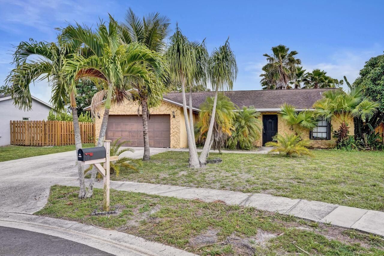 125 Seagull Court, Royal Palm Beach, FL 33411 Photo