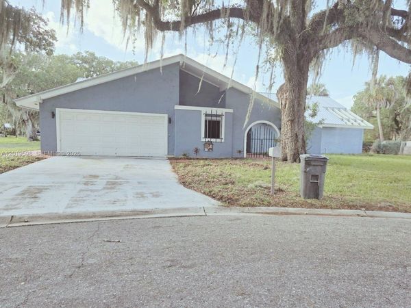La Belle, FL 33935
