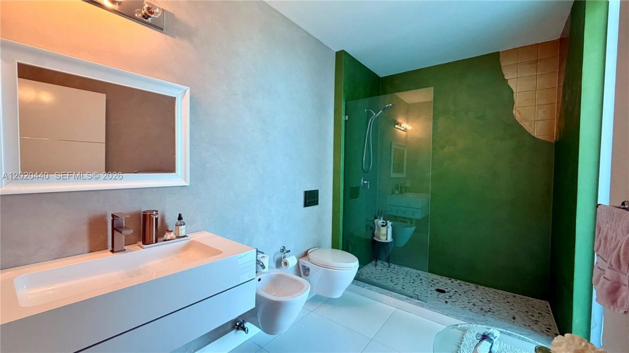 Please Call For Address, Unit 5608, Miami, FL 33132 Photo