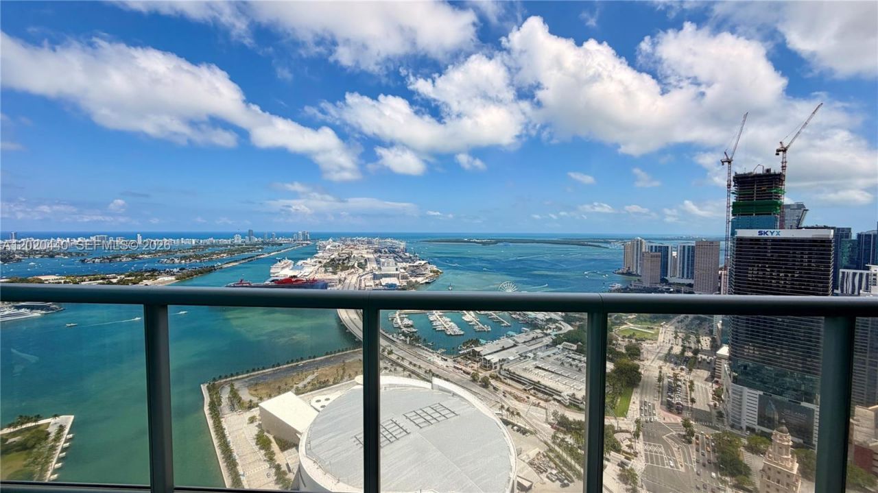 Please Call For Address, Unit 5608, Miami, FL 33132 Photo