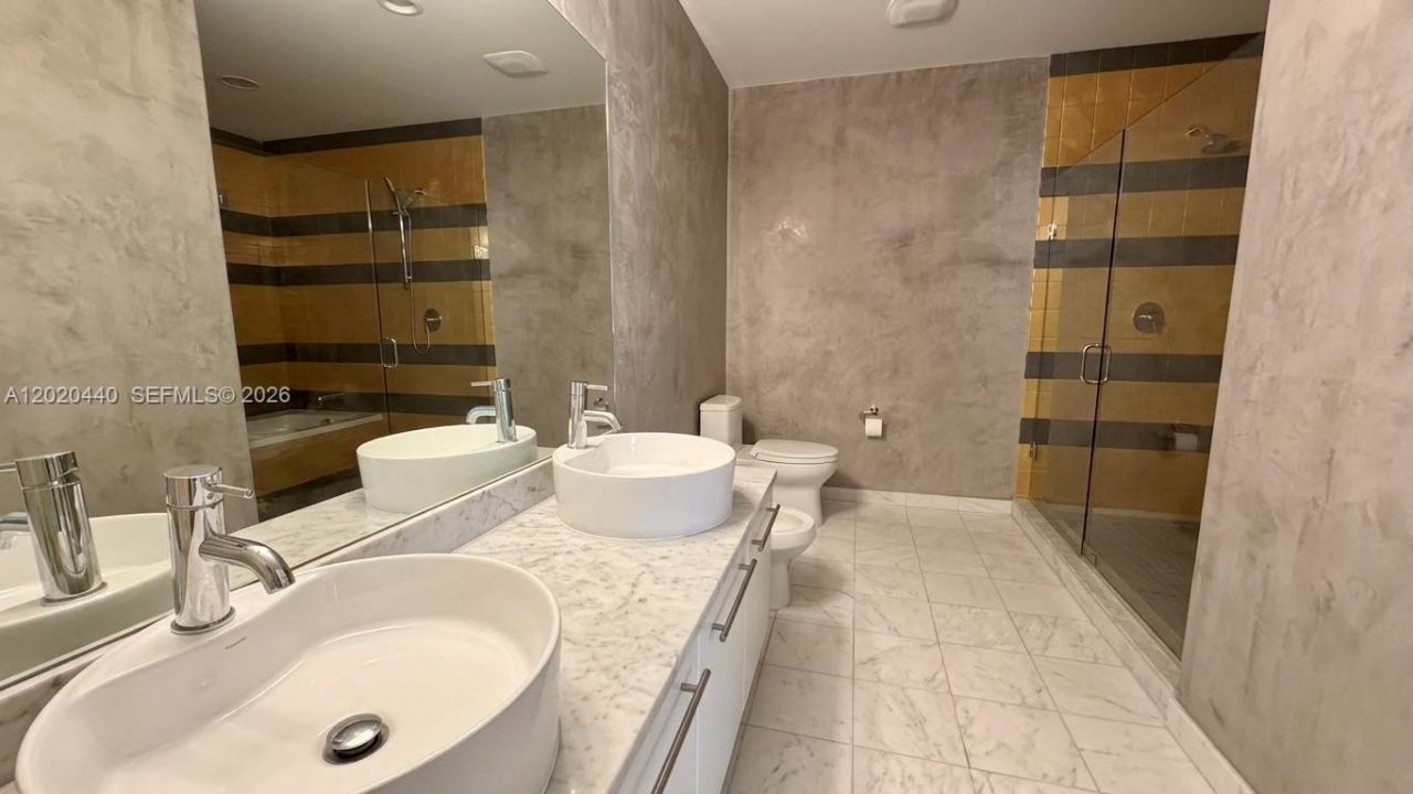 Please Call For Address, Unit 5608, Miami, FL 33132 Photo