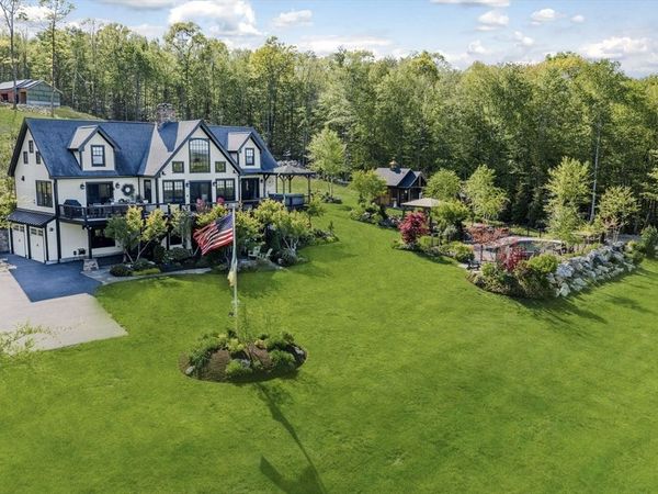 329 Southampton Rd, Westhampton, MA 01027