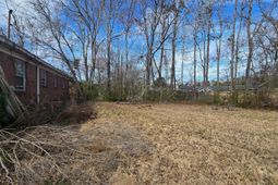 421 Sarah Drive photo 4