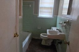 421 Sarah Drive photo 4