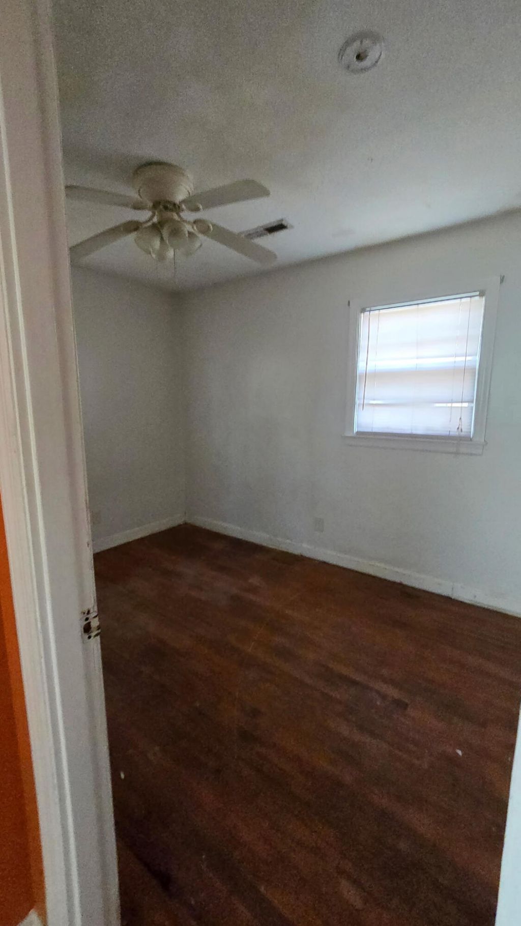 421 Sarah Drive Photo 8