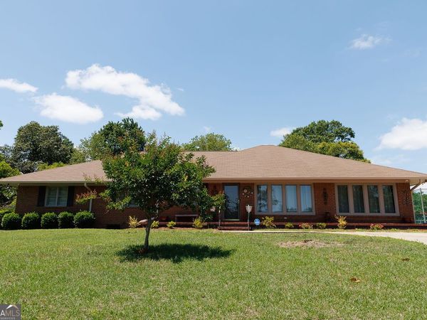 211 N Broad Street, Buena Vista, GA 31803
