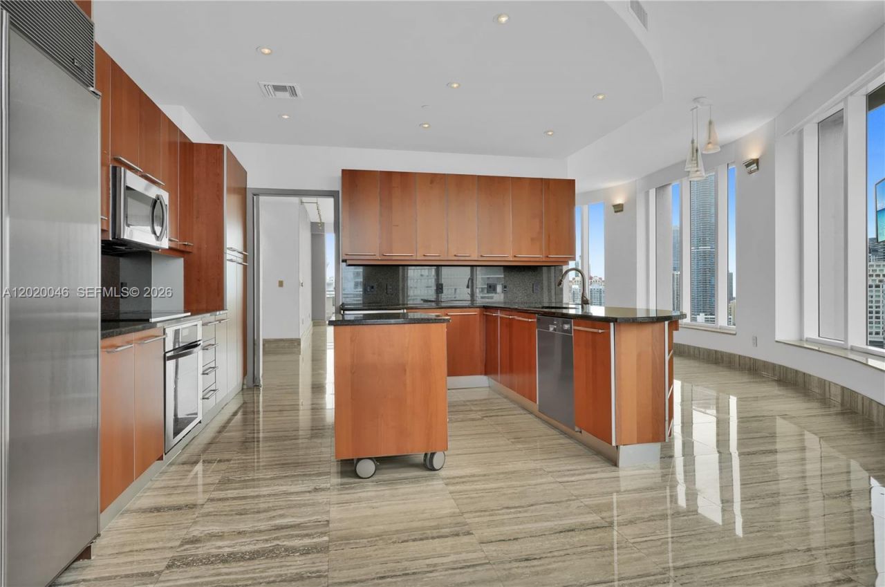 901 Brickell Key Blvd , Unit 3204, Miami, FL 33131 Photo
