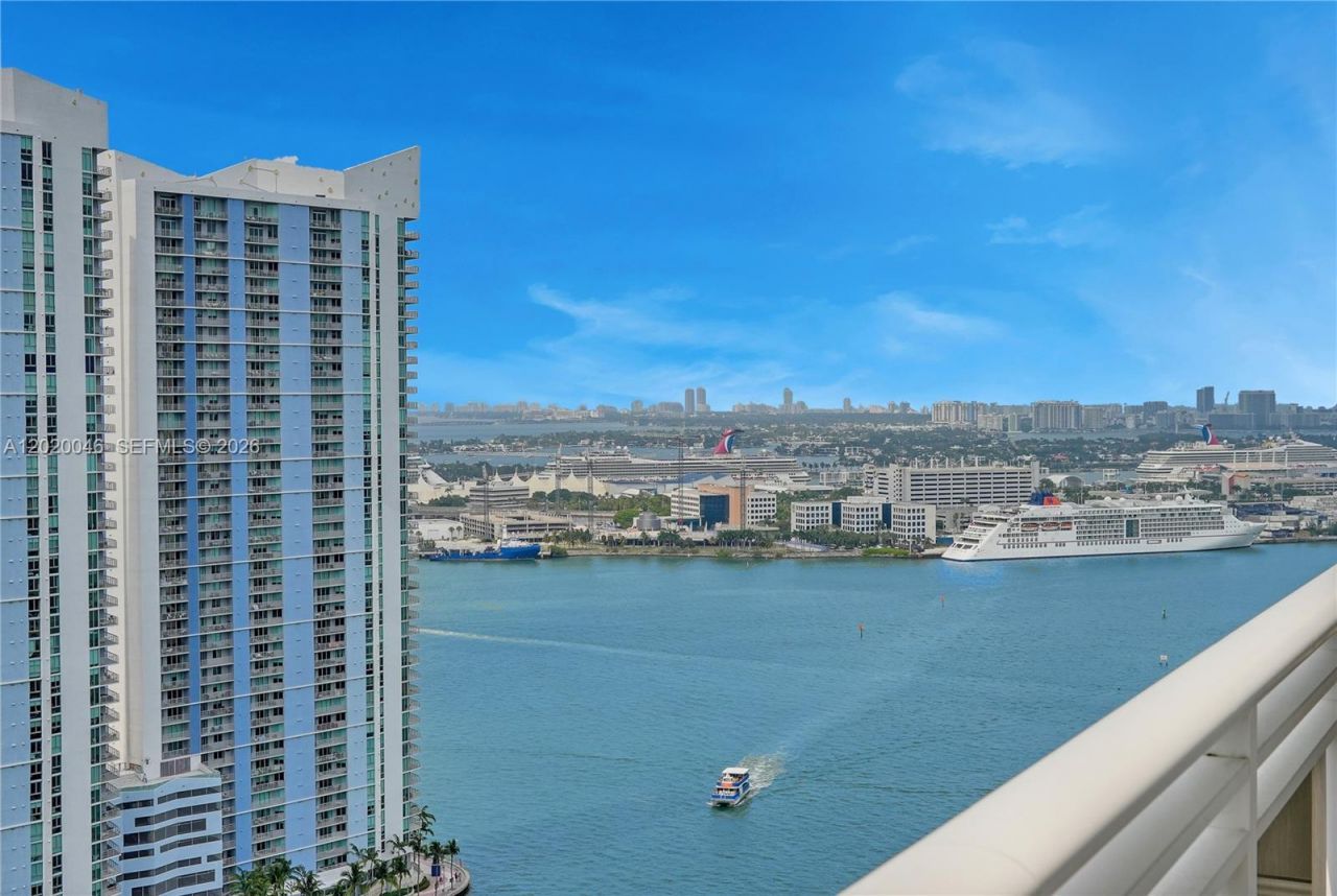 901 Brickell Key Blvd , Unit 3204, Miami, FL 33131 Photo