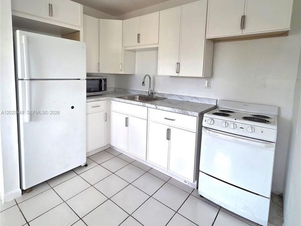 4030 SW 61st Ave , Unit 6, Davie, FL 33314