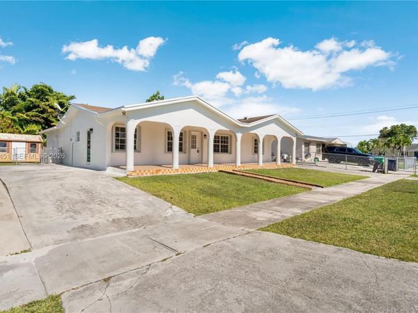 30323 SW 152nd Pl, Homestead, FL 33033