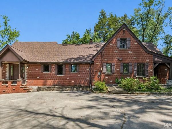 14739 Sinks Road , Florissant, MO 63034