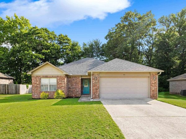29 Trinity Circle, Cabot, AR 72023