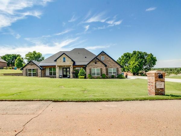 3725 River Valley Drive, Newcastle, OK 73065