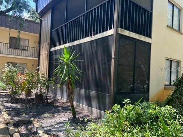 11801 RAINTREE LAKE LANE , Unit B, TAMPA, FL 33617