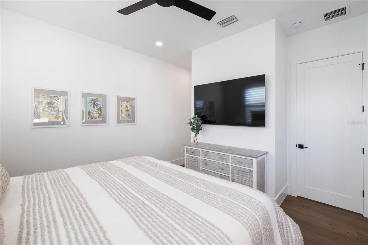 4634 Higel Avenue, Sarasota, FL 34242 Photo