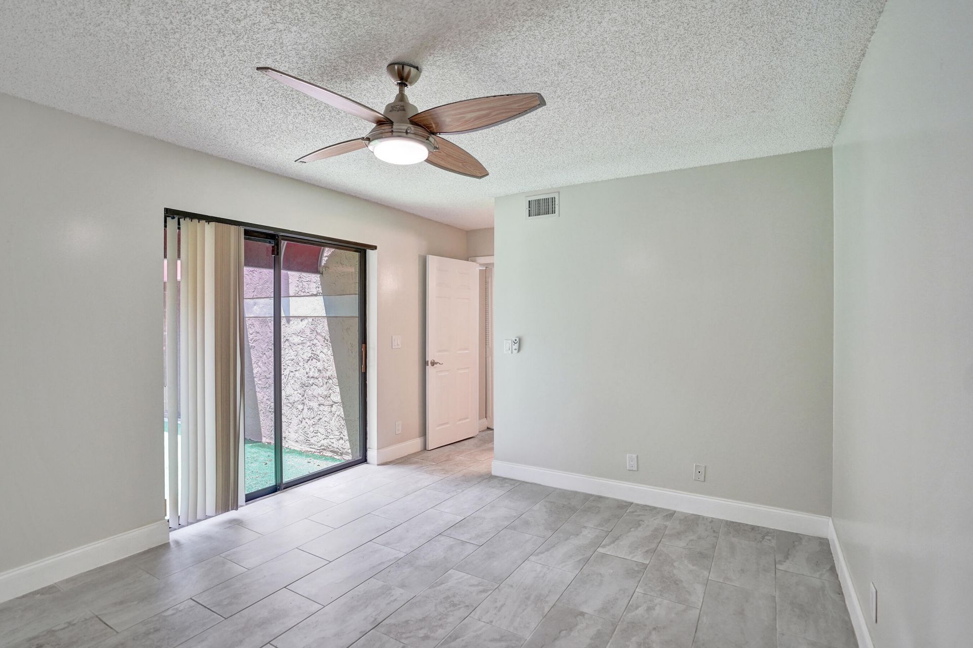 4260 Village Drive, Unit D, Delray Beach, FL 33445 Photo