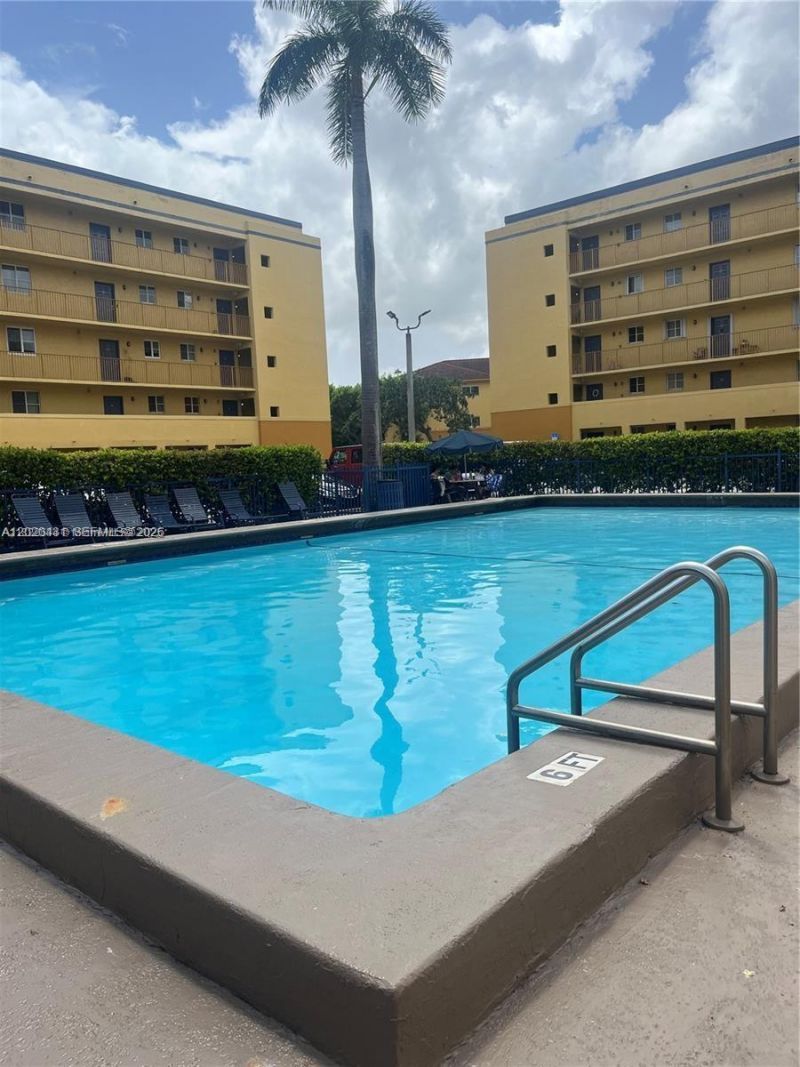 8260 SW 149th Ct, Unit 9-203, Miami, FL 33193 Photo