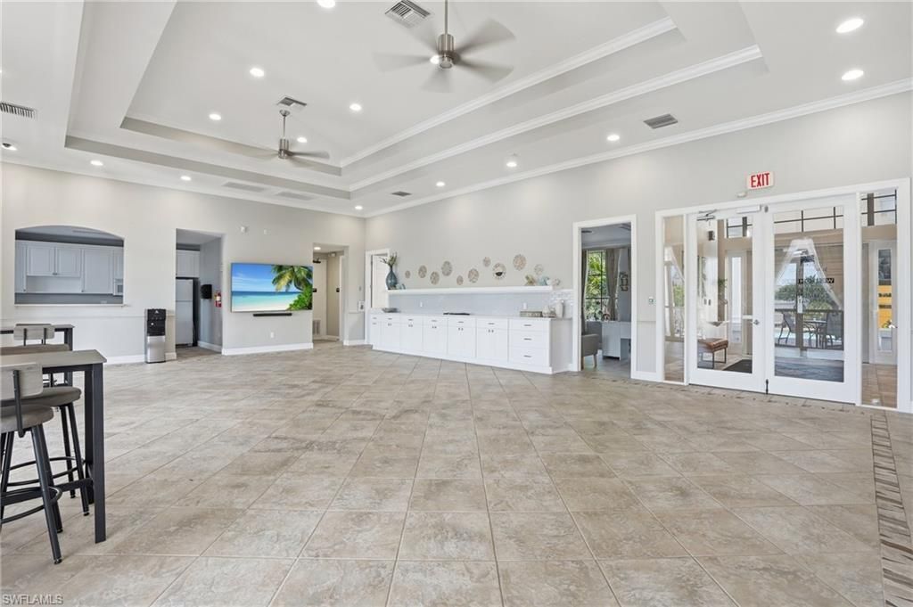15208 Summit Place Cir, Naples, FL 34119 Photo
