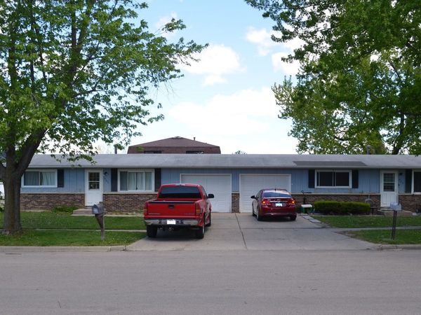 903-905 West Street , Harvard, IL 60033