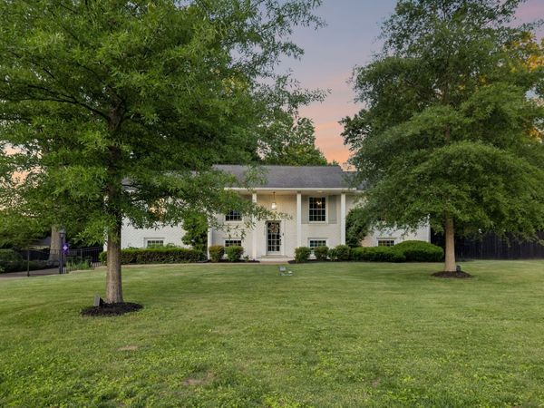 720 Shenandoah Dr , Brentwood, TN 37027
