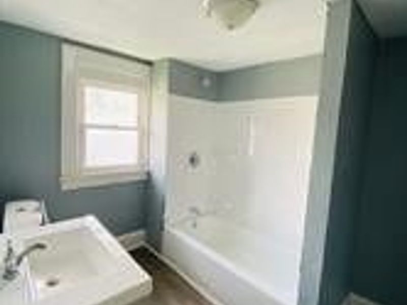 2146 East Avenue, Akron, OH 44314 Photo 10