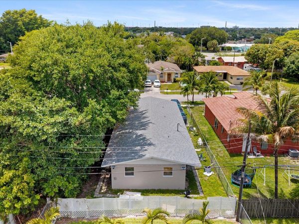 1210 NW 30th Avenue, Unit 1-3, Fort Lauderdale, FL 33311