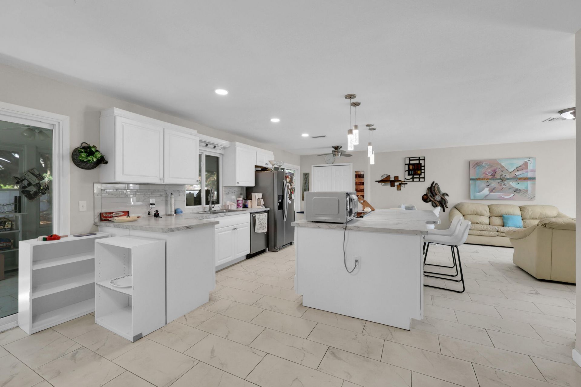 552 SW Eyerly Avenue, Port Saint Lucie, FL 34983 Photo
