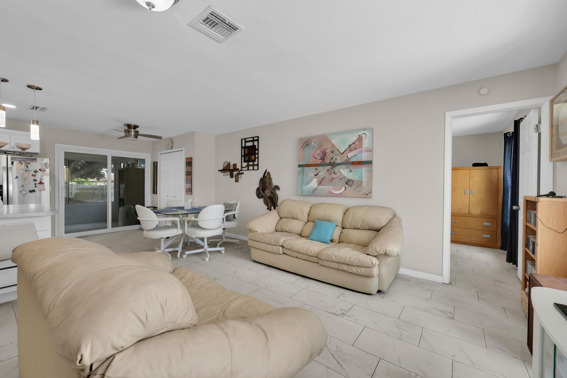 552 SW Eyerly Avenue, Port Saint Lucie, FL 34983 Photo