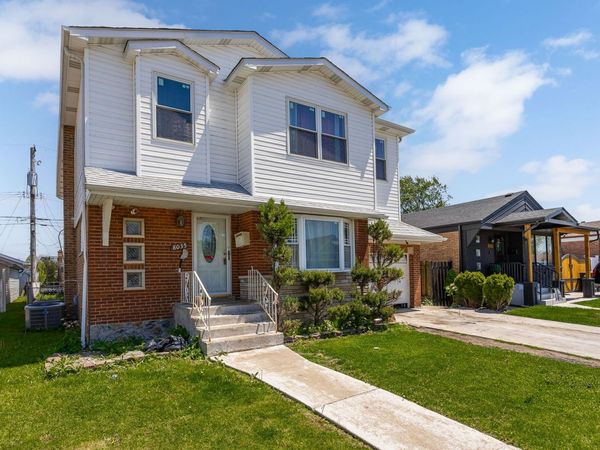 8035 S Kolin Avenue , Chicago, IL 60652