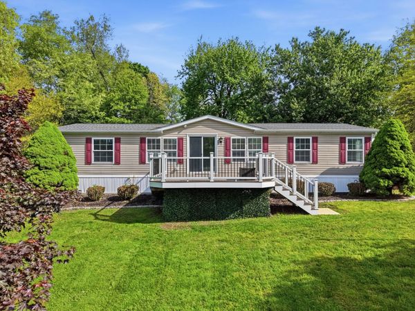 120 Orange Alley , Mars, PA 16046