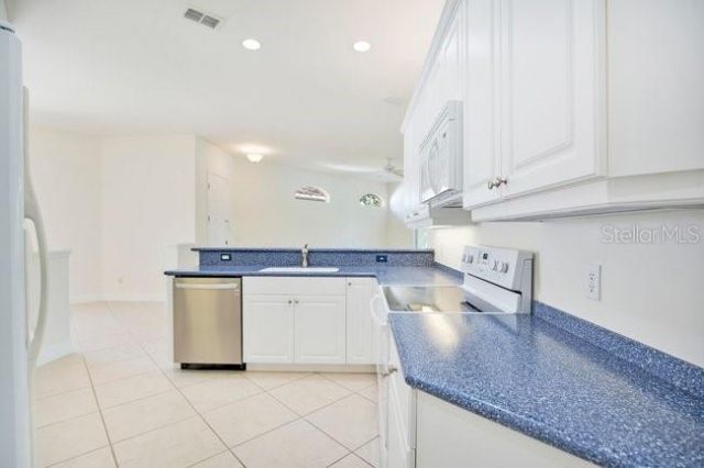 208 Lamonte Point Ct , Debary, FL 32713 Photo