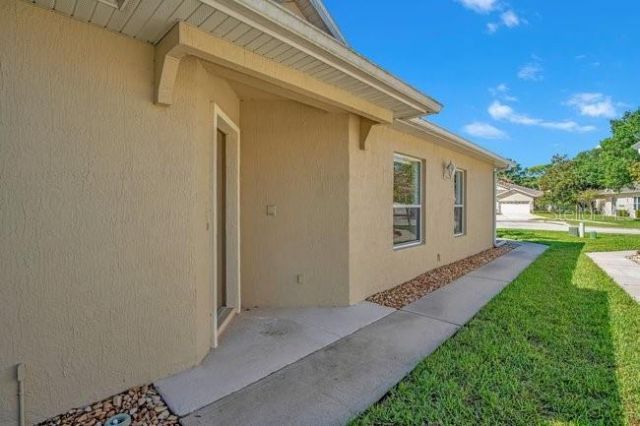 208 Lamonte Point Ct , Debary, FL 32713 Photo