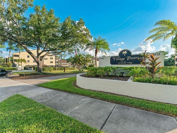 13608 S VILLAGE DRIVE , Unit 7204, TAMPA, FL 33618