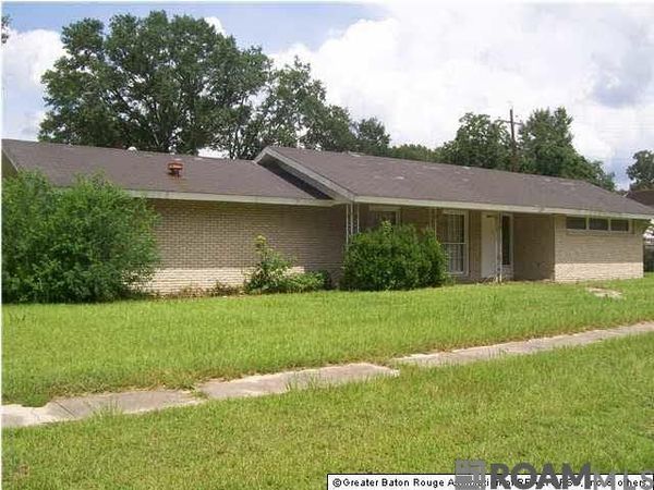 8166 Queenswood Ct, Baton Rouge, LA 70806