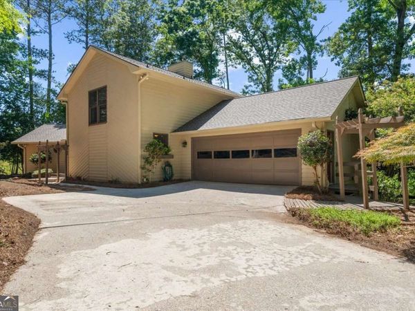 5573 Hidden Harbor Landing, Gainesville, GA 30504