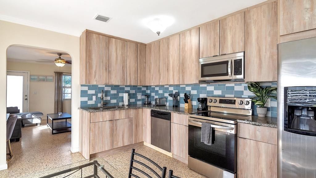 802 N J Street, Lake Worth Beach, FL 33460 Photo