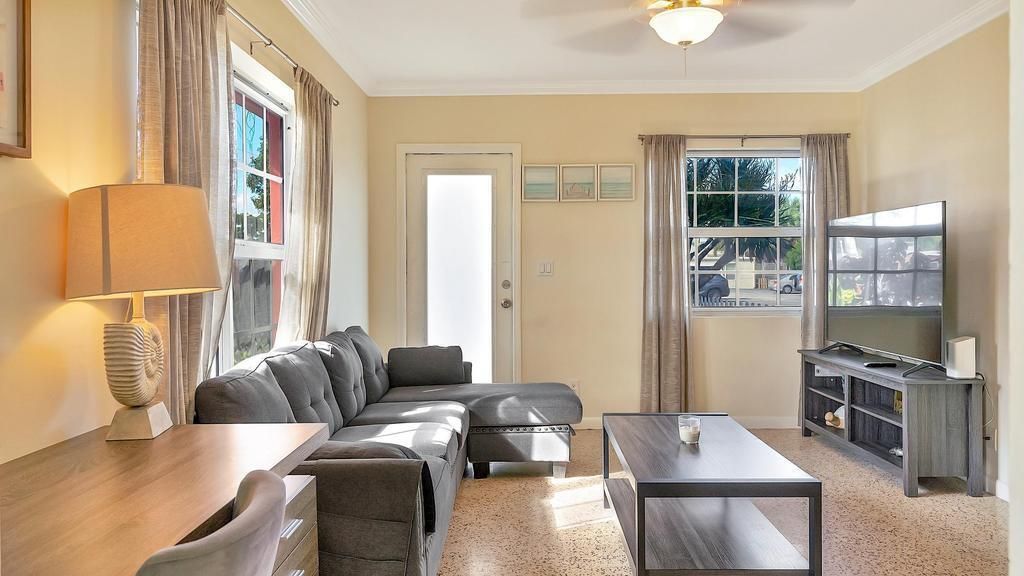 802 N J Street, Lake Worth Beach, FL 33460 Photo