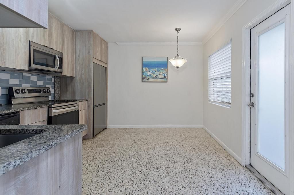 802 N J Street, Lake Worth Beach, FL 33460 Photo