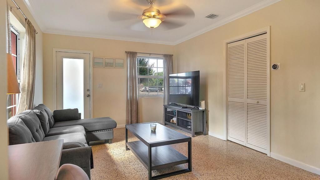 802 N J Street, Lake Worth Beach, FL 33460 Photo