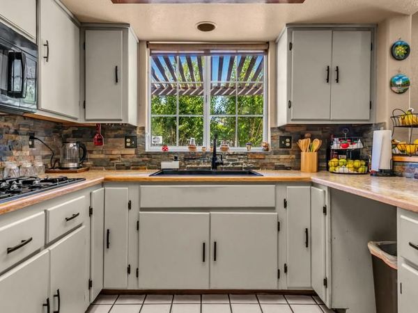 68180 30th Avenue, Cathedral City, CA 92234