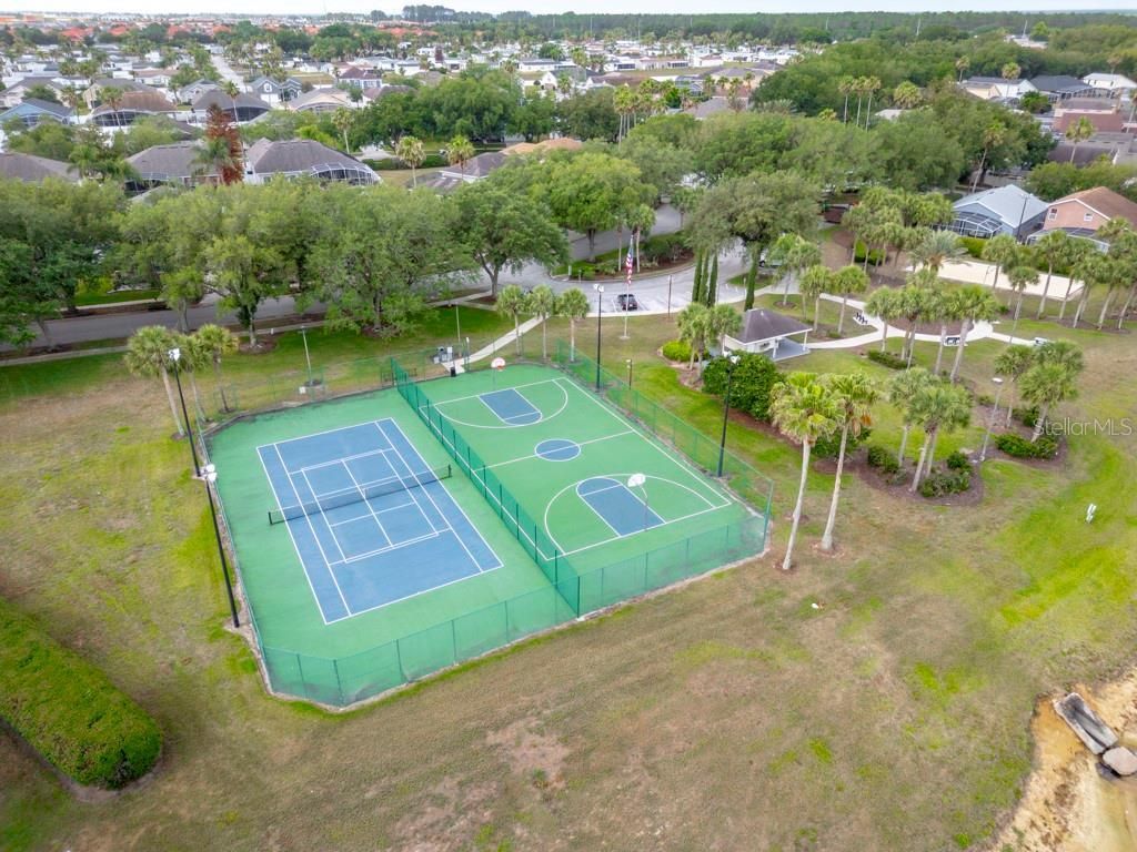 936 Bloomingdale Drive , Davenport, FL 33897 Photo