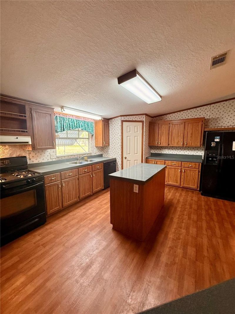 7561 SE 120th Court , Morriston, FL 32668 Photo