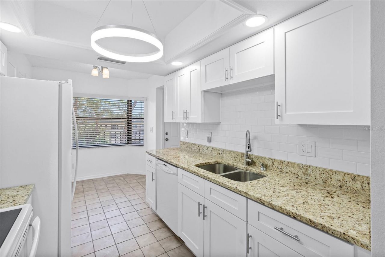 5775 Park Street N, Unit 411, Saint Petersburg, FL 33709 Photo