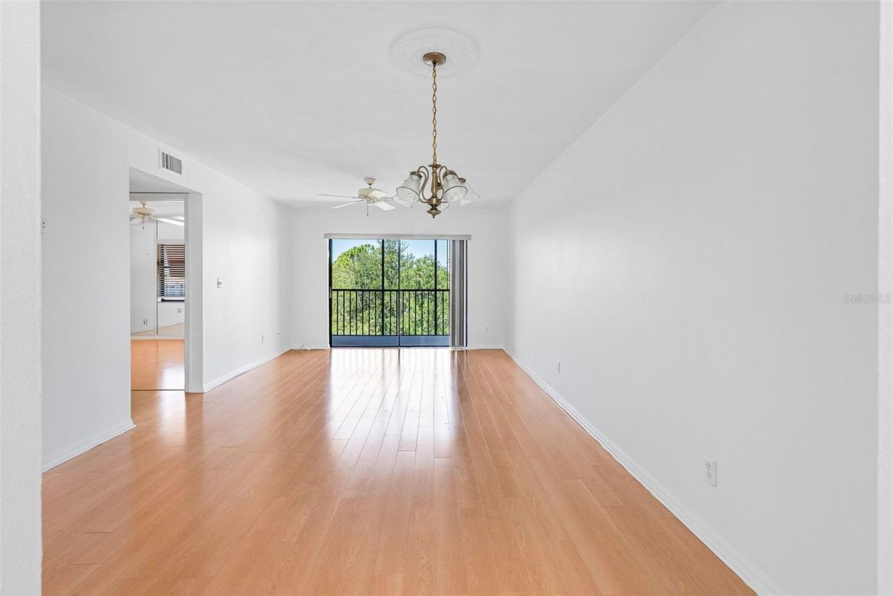 5775 Park Street N, Unit 411, Saint Petersburg, FL 33709 Photo