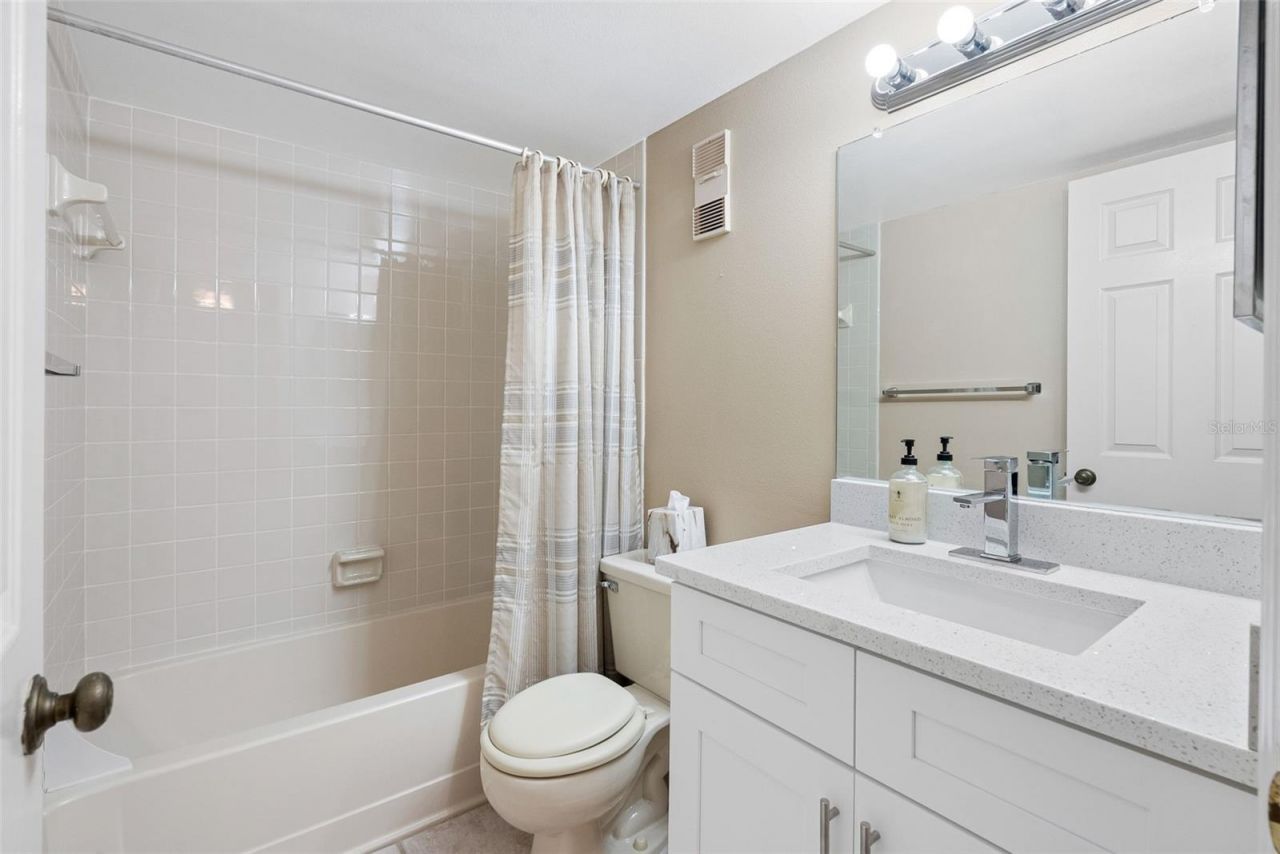 5775 Park Street N, Unit 411, Saint Petersburg, FL 33709 Photo