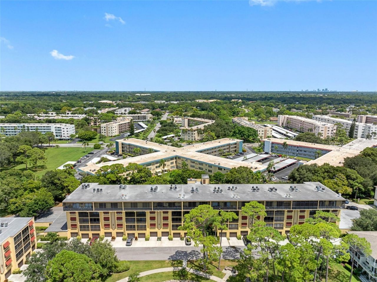5775 Park Street N, Unit 411, Saint Petersburg, FL 33709 Photo