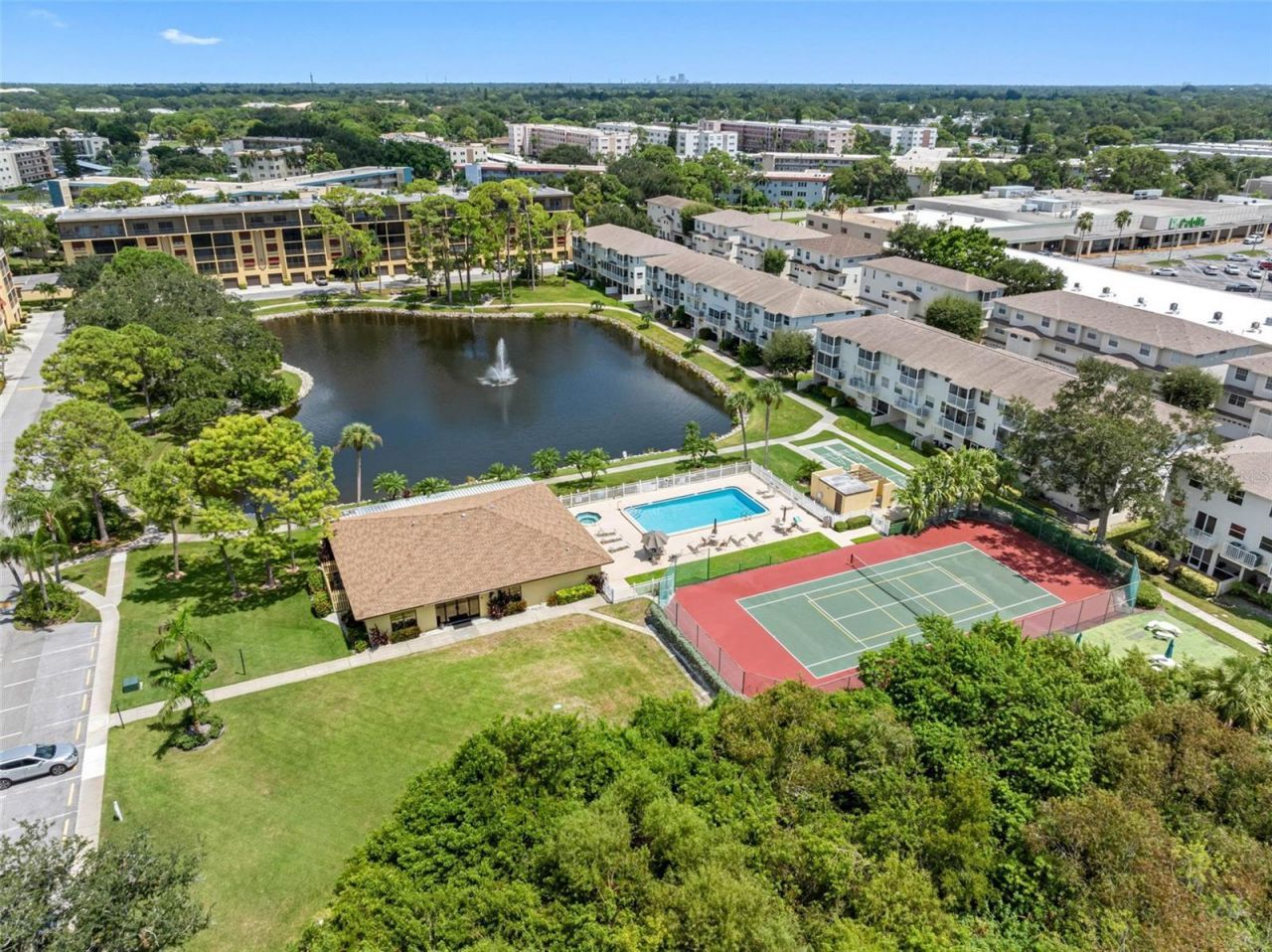 5775 Park Street N, Unit 411, Saint Petersburg, FL 33709 Photo