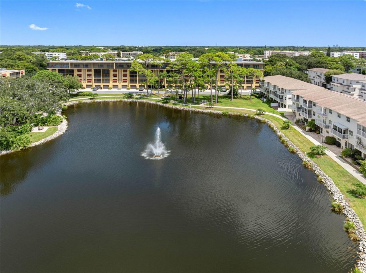 5775 Park Street N, Unit 411, Saint Petersburg, FL 33709 Photo